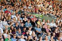 Erstsemester werden im Freiburger Stadion begrt