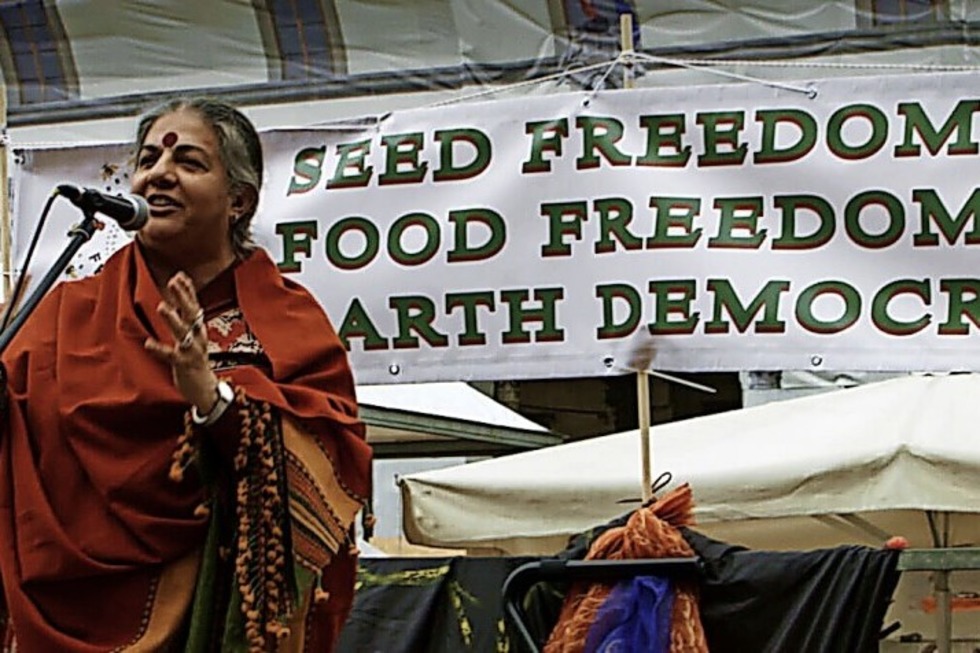 Die Ikone des Ökoaktivismus Vandana Shiva zeigt ihren Film in Freiburg - Badische Zeitung TICKET