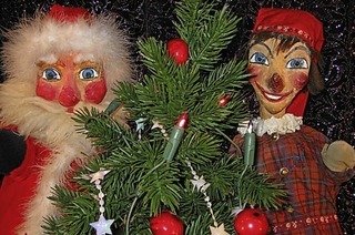 Die Freiburger Puppenbühne spielt im Theater am Kastelberg "Kasper und der Weihnachtsmann"