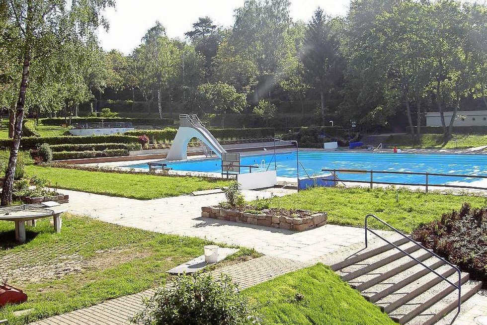 Schwimmbad - Herbolzheim