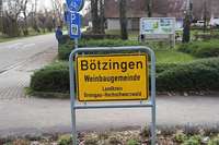 Btzingen fhrt jetzt den Titel "Weinbaugemeinde" im Schild
