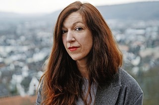 Stefanie vor Schulte liest aus "Schlangen im Garten"