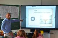 Digitale Technik erhlt Einzug in Friedenweilers Klassenzimmer