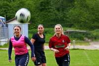 Neue Damenmannschaft soll jungen Spielerinnen das Kicken ermglichen
