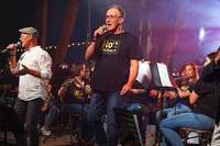 500 Gste feiern mitreiende Rockklassiker bei Rock am Schopf in Rheinhausen