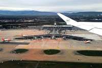 Initiativen fordern weniger Flge und eine fairere Lastenverteilung am Euroairport