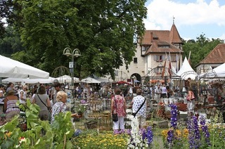 DIGA Gartenmesse im Park von Schloss Beuggen bei Rheinfelden