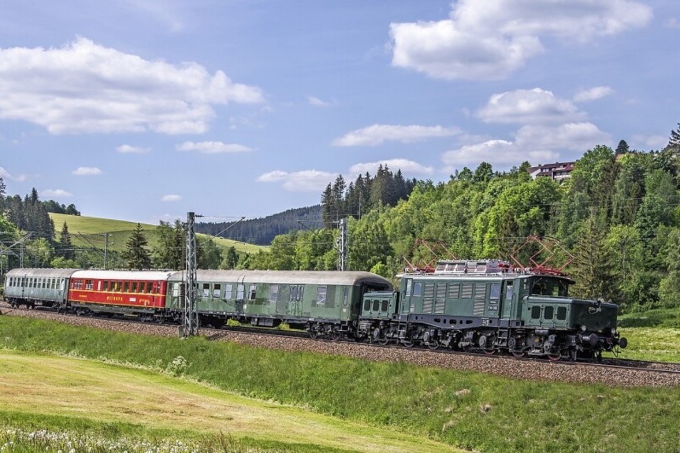 Mit dem historischen Zug durch den Schwarzwald - Badische Zeitung TICKET