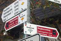 Neue Schilder weisen Bergbau-Interessierten knftig den Weg