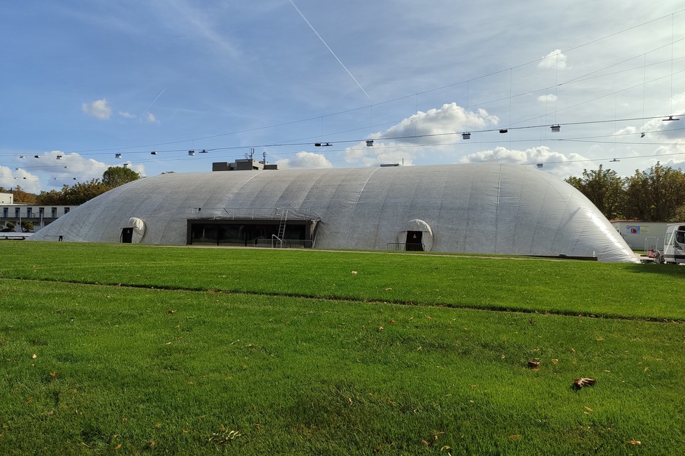 Hallenbad Eglisee Basel Schweiz Badische Zeitung TICKET