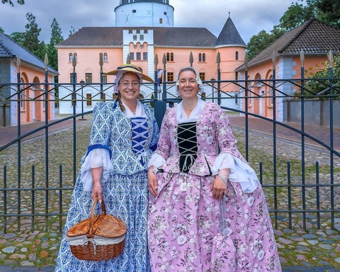 Kostmfhrung &#8222;Willkommen zur Kaiserkrnung&#8220; - Jever - 10.10.2024 15:30