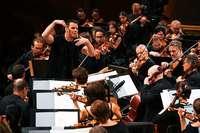 Mahler &#8211; fortgesponnen: Teodor Currentzis und das SWR Symphonieorchester