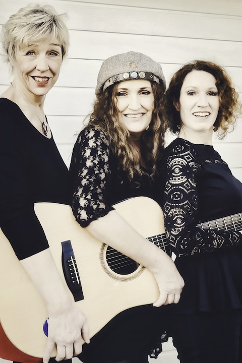 Anne Haigis, Susanne Back & Stefanie Titus - Schnn Abend noch - Songs for LIVE - Weinheim - 26.10.2024 20:00