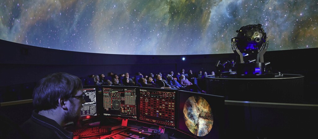 Freizeittipp: Das Planetarium Freiburg zeigt das Medienkunstwerk ...