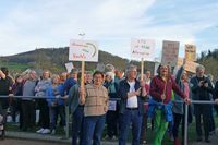 Hunderte Menschen setzen sich in Maulburg fr Demokratie und Vielfalt ein