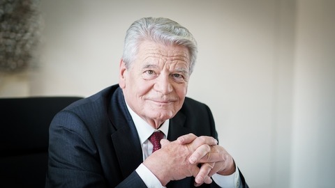 Joachim Gauck - Lesetage 2024 - liest &#8222;Erschtterungen&#8220; - Wolfsburg - 02.11.2024 20:00