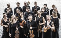 Stuttgarter Kammerorchester mitz "Smells like teen spirit" im Lrracher Burghof