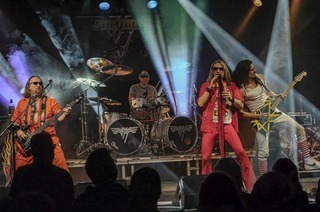 Die Van-Halen-Tribute-Band San Dalen spielt in der Kulturmhle Mehlsack in Emmendingen-Mundingen