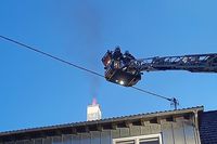 35 Feuerwehrleute in Lembach wegen brennendem Kamin im Einsatz