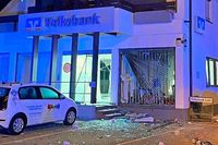 Volksbank zieht sich nach Sprengung des Geldautomaten aus Rheinhausen zurck