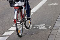 Radfahrerin nach Verkehrsunfall in Freiburg leicht verletzt
