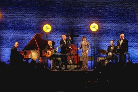 CHRIS HOPKINS Swinging Christmas - mit Engelbert Wrobels Swing Society feat. Shaunette Hildabrand - Bochum - 25.12.2024 17:00