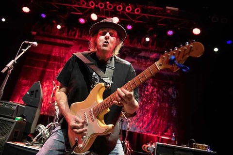 Walter Trout - Broken - European Tour 2024 Part II - Freiburg - 04.12.2024 20:00