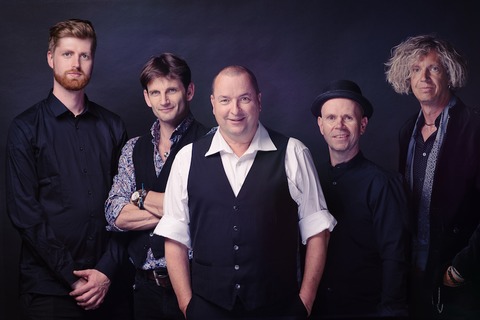 True Collins - A Tribute to Phil Collins and Genesis - Lhne - 01.02.2025 20:30