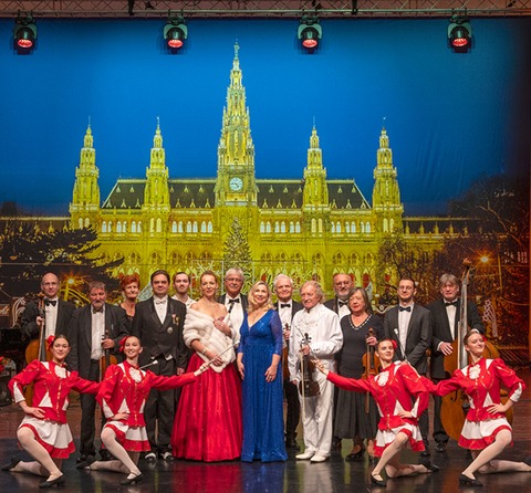 WIENER OPERETTEN WEIHNACHT - Eine Wiener Weihnachtsrevue mit Solisten, Ballett, Orchester und Entertainment - Stralsund - 21.12.2024 15:30