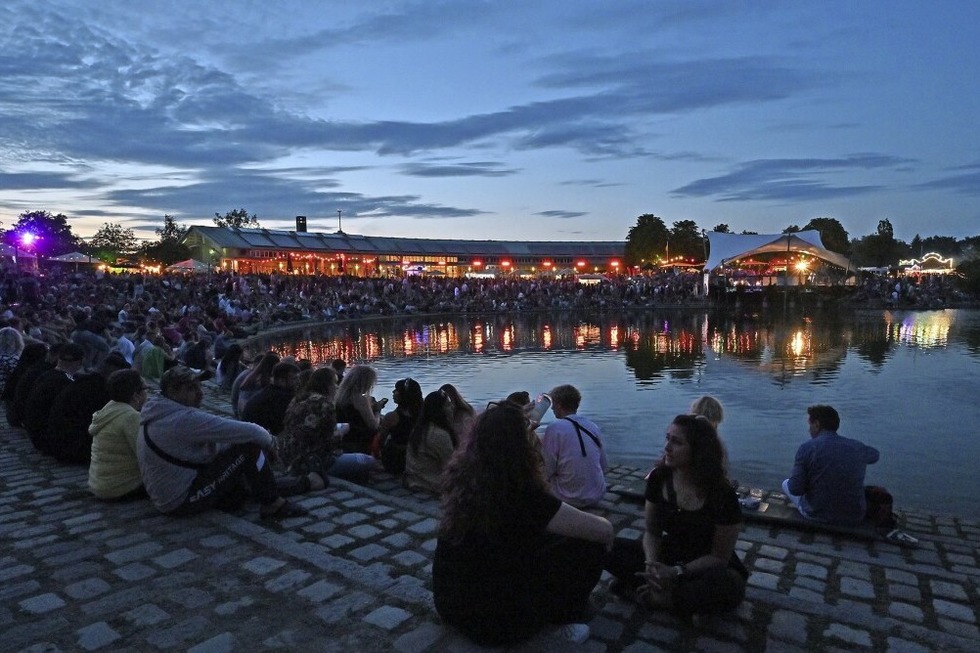 Konzerte, Kinder-Olympiade und Food Truck Wiese beim Freiburger Seefest am Flckinger See - Badische Zeitung TICKET