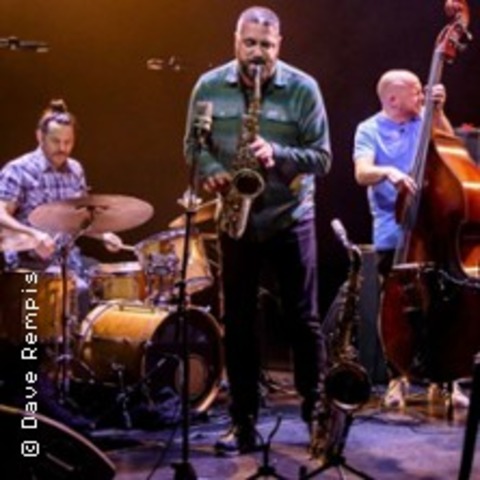 The Outskirts &#8211; Dave Rempis, Ingebrigt Haker-Flaten, Frank Rosaly - Schorndorf - 07.03.2025 20:30