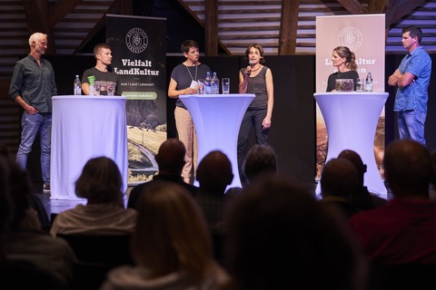 Von Buerinnen, Landwirten und Bauern - Kirchzarten - 21.09.2024 19:00