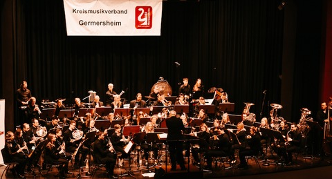 Jahreskonzert des Verbandsjugendorchesters Germersheim - Knstlerische Leitung Julian Metzger - Germersheim - 06.10.2024 17:00