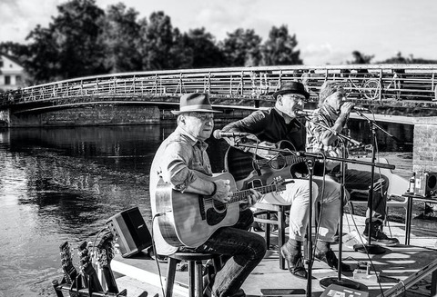 Bottle Inn - 120 Jahre oder 3 x lebenslnglich - Landshut - 27.03.2025 19:30