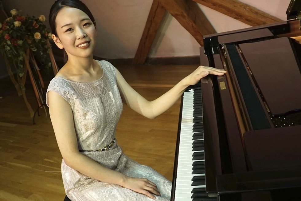 In der Reihe "Weltklassik am Klavier" tritt die japanische Pianistin Mari Ichihashi auf - Badische Zeitung TICKET