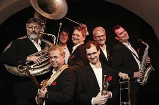 Oldtime-Jazz mit den Red Hot Six in der Kumendi