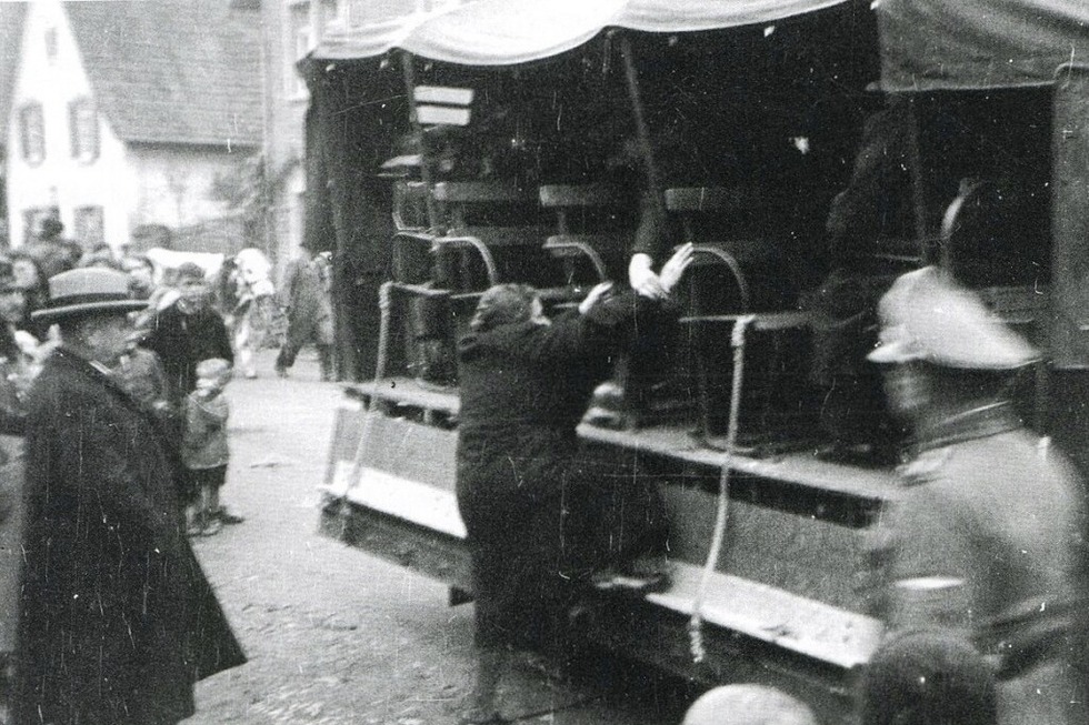 In der ehemaligen Kippenheimer Synagoge wird eine Fhrung angeboten zur Ausstellung "Von der Bevlkerung kaum wahrgenommen..." - Badische Zeitung TICKET