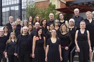 Die Chre Tourdion und Chorus delicti geben ein Konzert in der Friedenskirche in Neuried-Altenheim