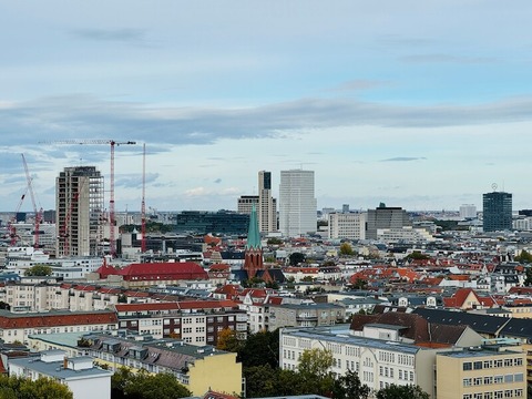 Ups and Downs - Was mssen Hochhuser fr die Stadt leisten? - Berlin - 18.11.2024 19:30