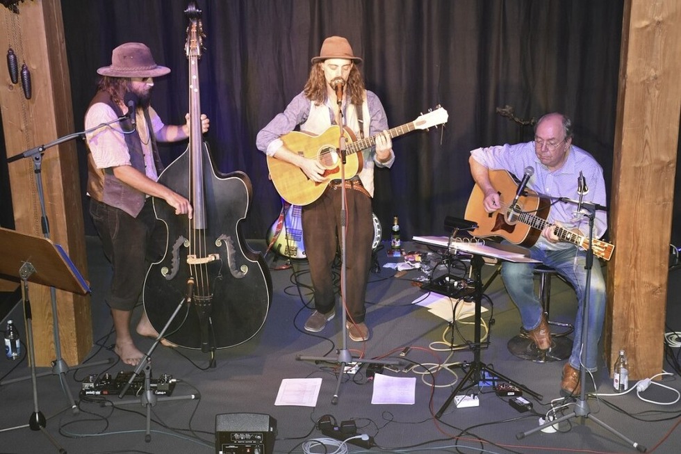 Danja & Bingo Hammerschmidt spielen im Alten Pfarrhof in Breitnau - Badische Zeitung TICKET