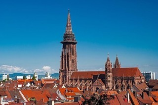 ffentliche Stadtfhrung Freiburg mit Besuch des Mnsters 2025 - Freiburger Altstadtfhrung mit Besuch des Mnsters 2025