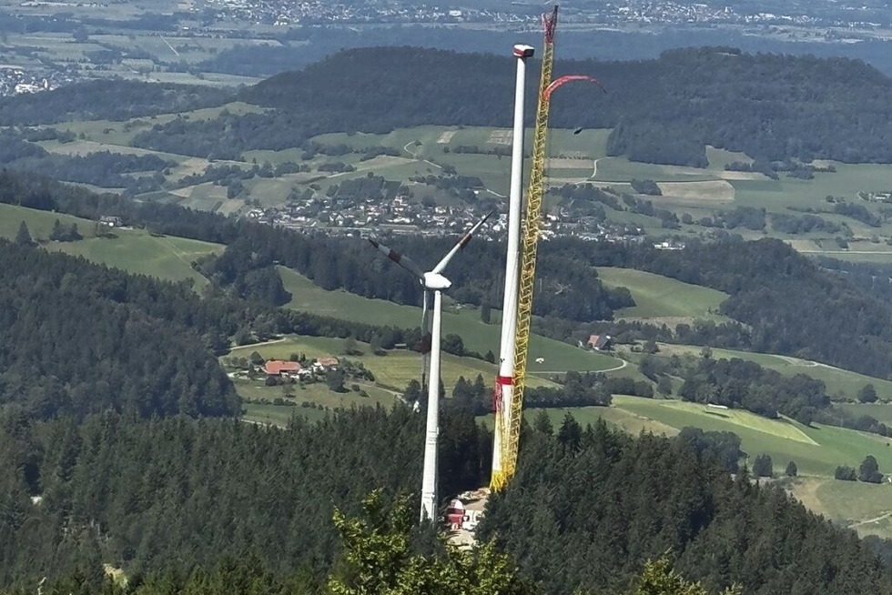 Eine gefhrte Wanderung zur Windkraftanlage auf dem Taubenkopf bietet die kostromgruppe und die Schauinslandbahn an - Badische Zeitung TICKET