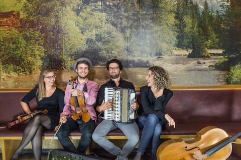 NouWell cousines: Boaznklassik - Haar - 12.12.2024 19:00