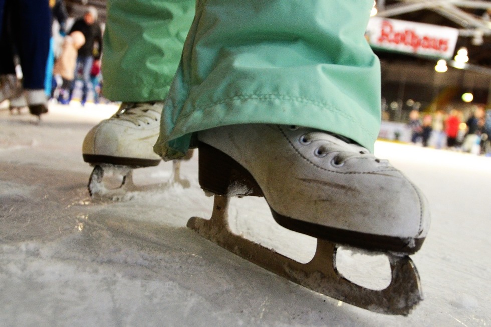 Eislaufen in der Echte-Helden-Arena - Freiburg