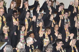 Der Ortenauer Gospelchor Swinging Spirit gibt ein Benefizkonzert in der Kirche St. Jakobus in Schutterwald