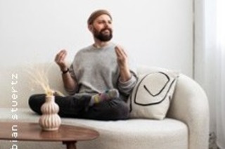 Patrick Salmen - Yoga gegen Rechts