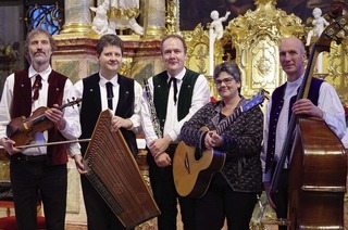 Handgemachte Volksmusik, gespielt von der Stubenmusik St. Peter