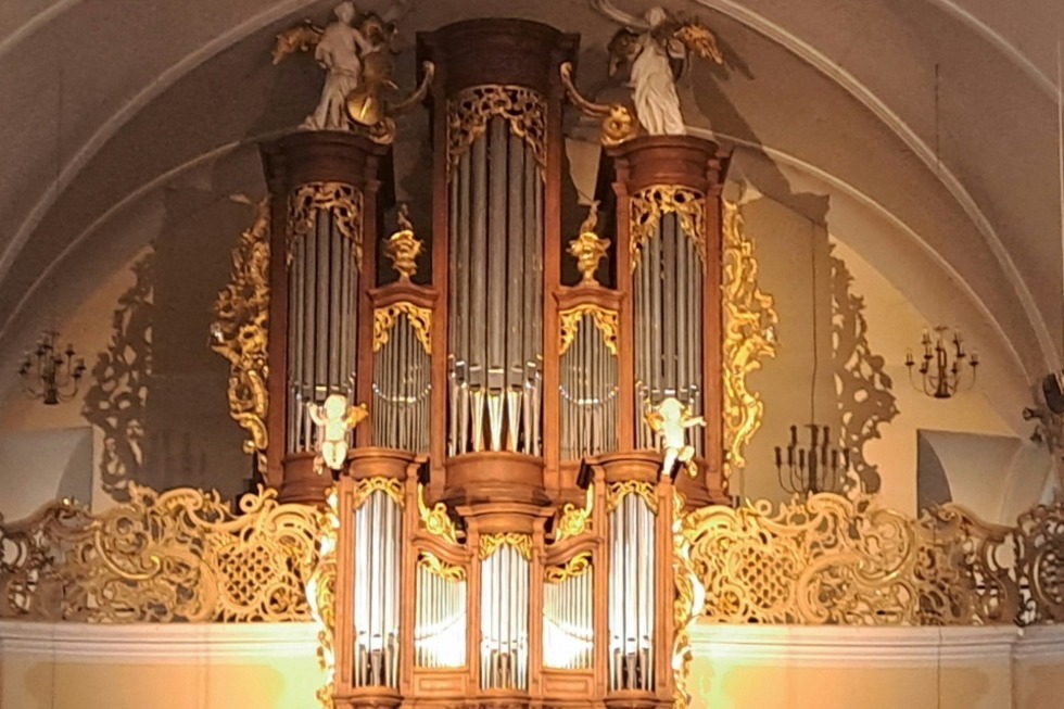 Lydia Schimmer und Frieder Reich geben ein Silvesterkonzert in der Heilig-Kreuz-Kirche in Offenburg - Badische Zeitung TICKET