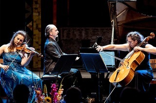 Trio Margulis