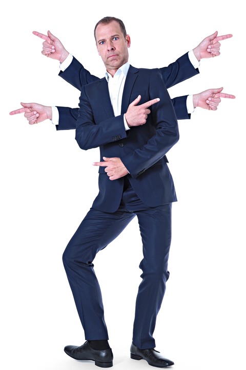 Helge Thun - &#8222;ZickZack zum Zenit&#8220; | BistroAbend - Nagold - 21.11.2025 20:00